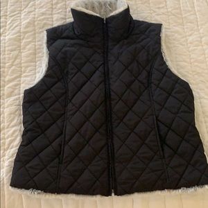 Weatherproof reversible vest, black + faux fur XL